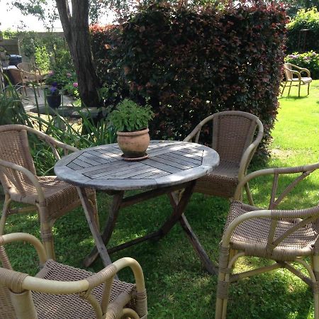 Bed and Breakfast Bed En Brochje De Hollen Ryptsjerk Exterior foto